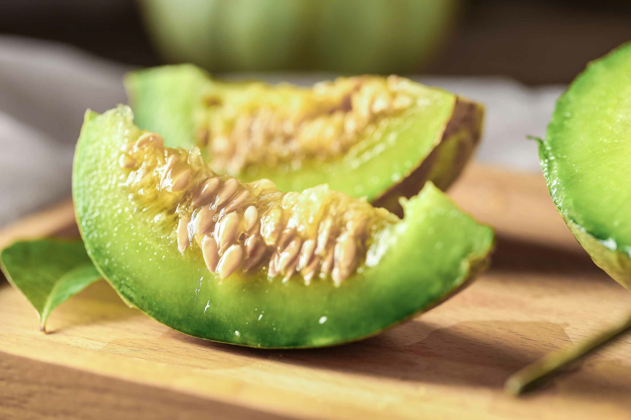 What Is The Difference Between Cantaloupe and Muskmelon