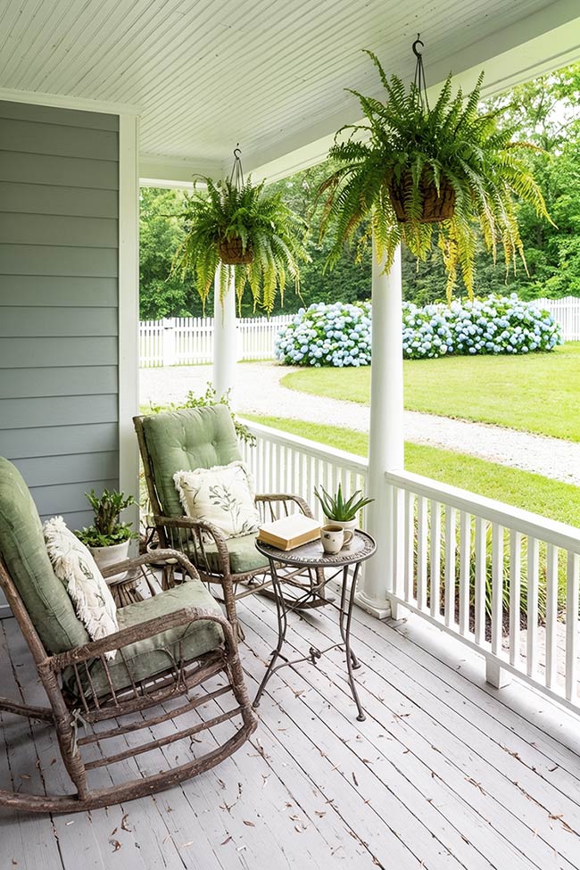 Peaceful Rocking Chairs and Greenery Porch Idea