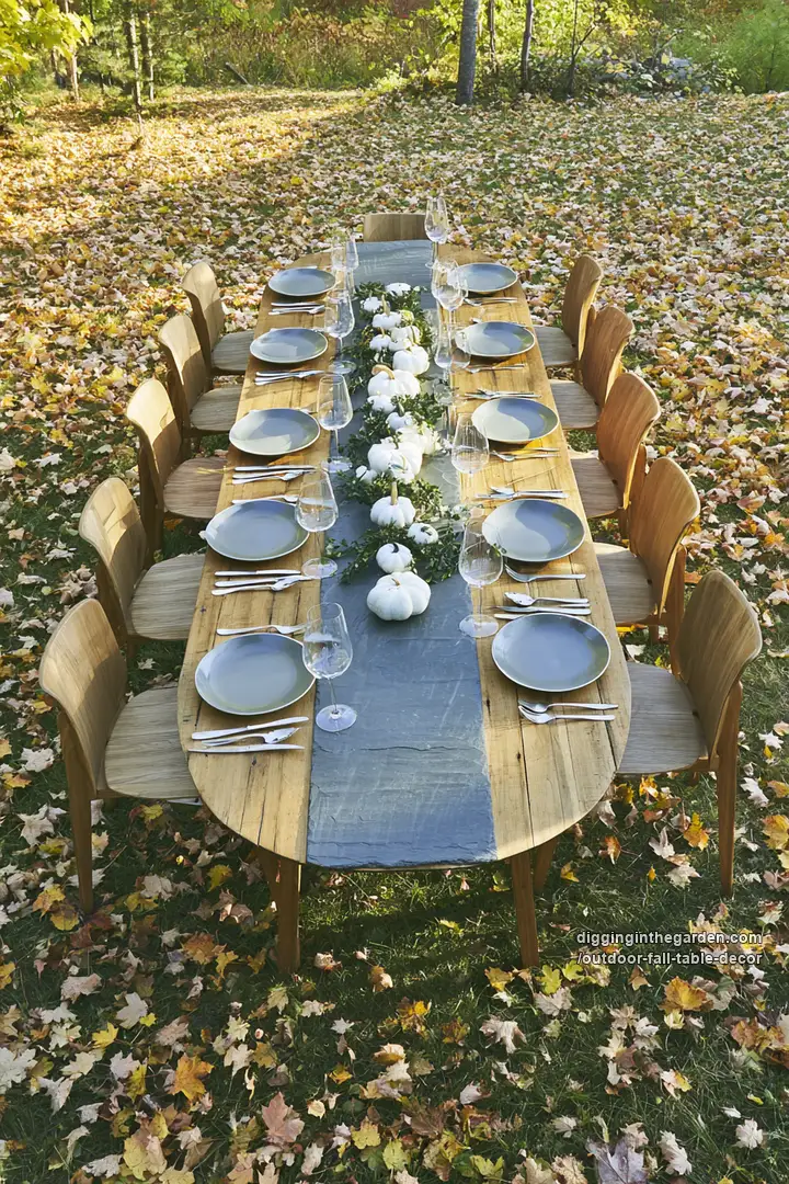outdoor-fall-table-decor 13