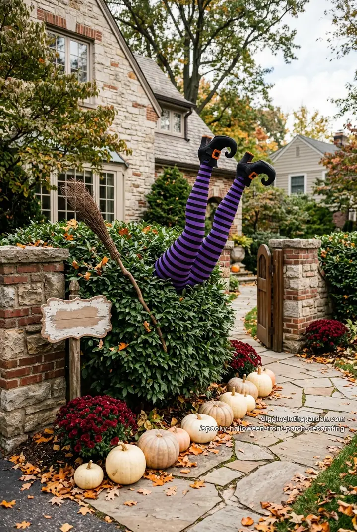 spooky-halloween-front-porch-decorating 03